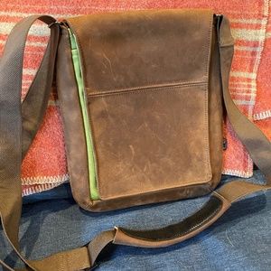 Waterfield Muzetto (Small) Leather Vertical Messenger Bag